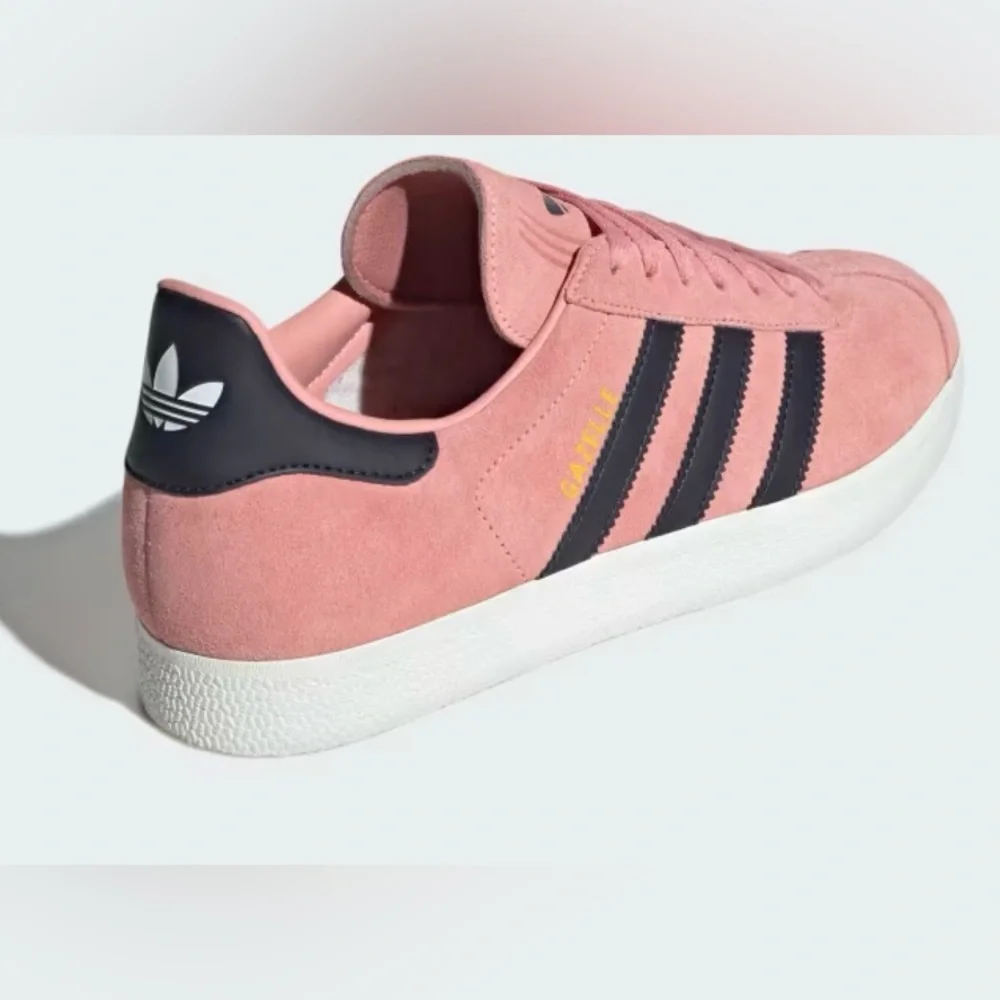 NWT Adidas Men's Gazelle Sneakers - Picture 5 of 16